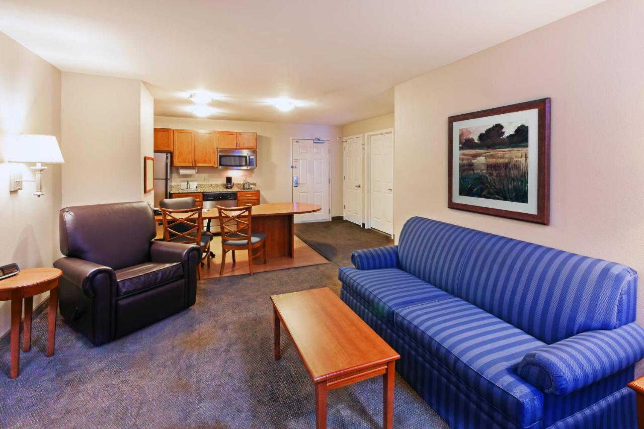  | Candlewood Suites El Paso North, an IHG Hotel