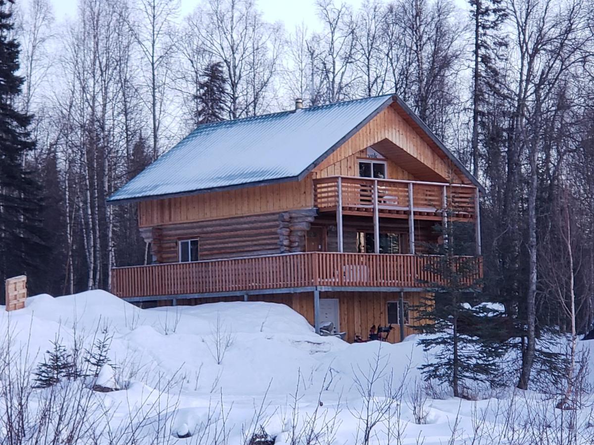| Gwin's Lodge & Roadhouse