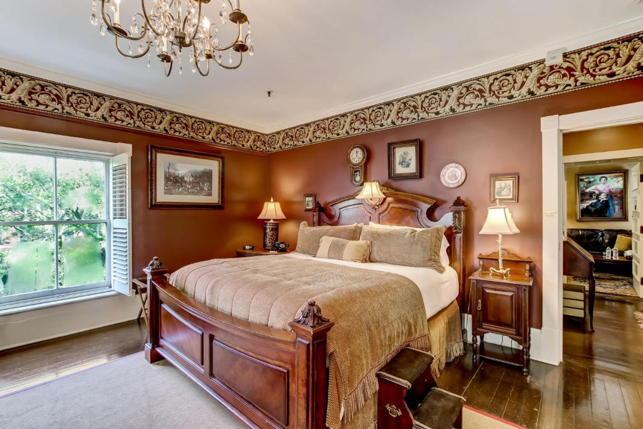 | Ballastone Inn