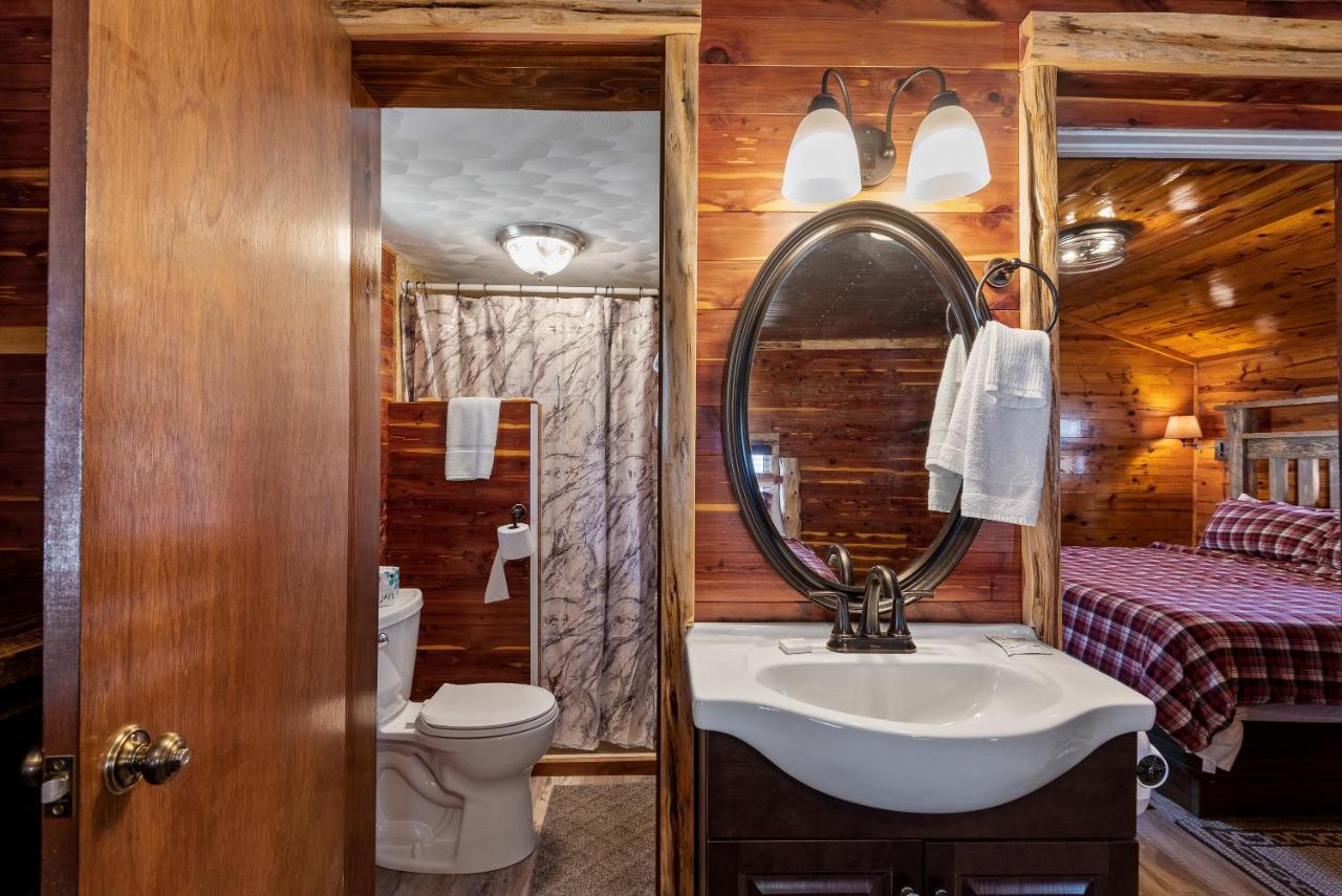 | Log Cabin Inn