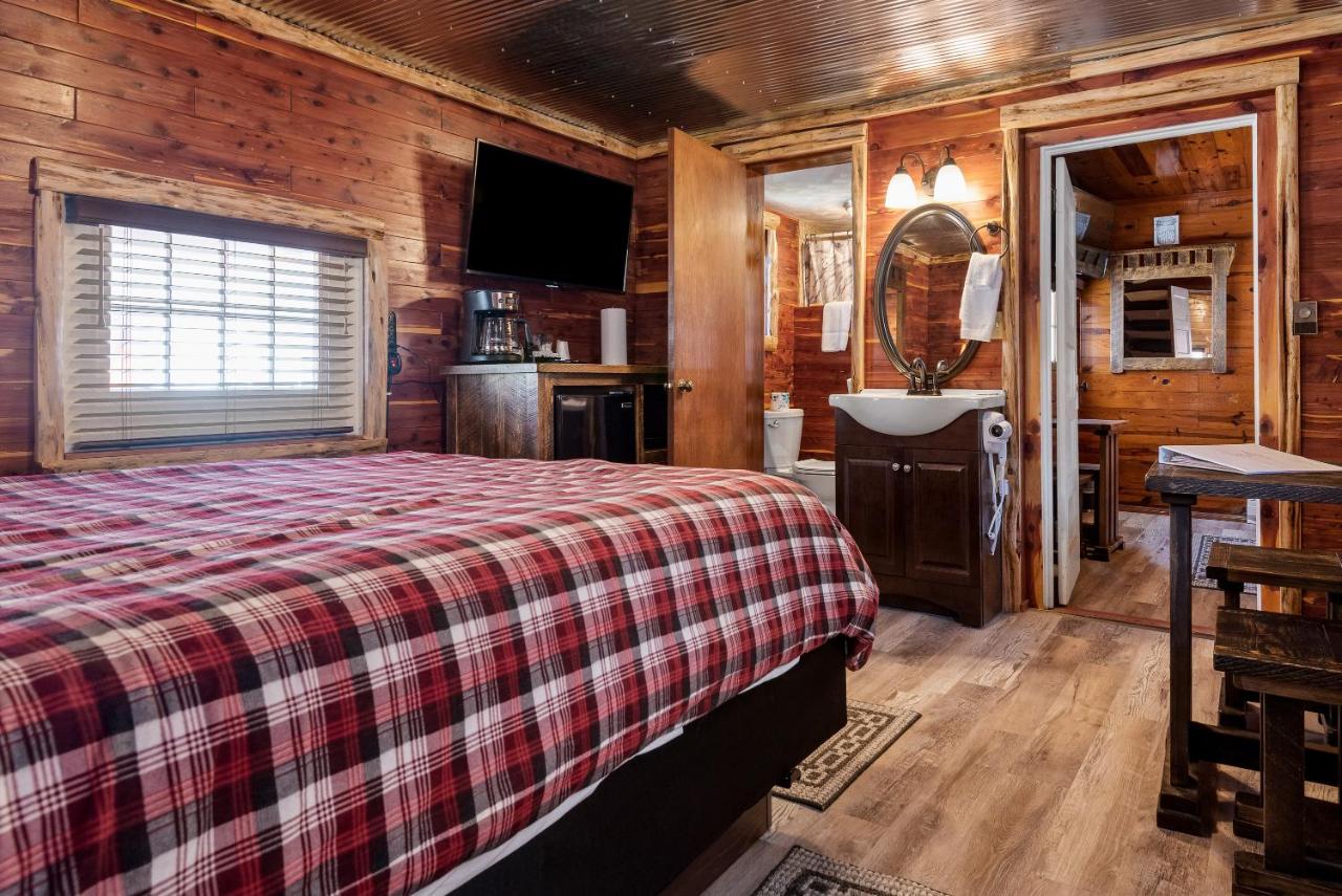 | Log Cabin Inn