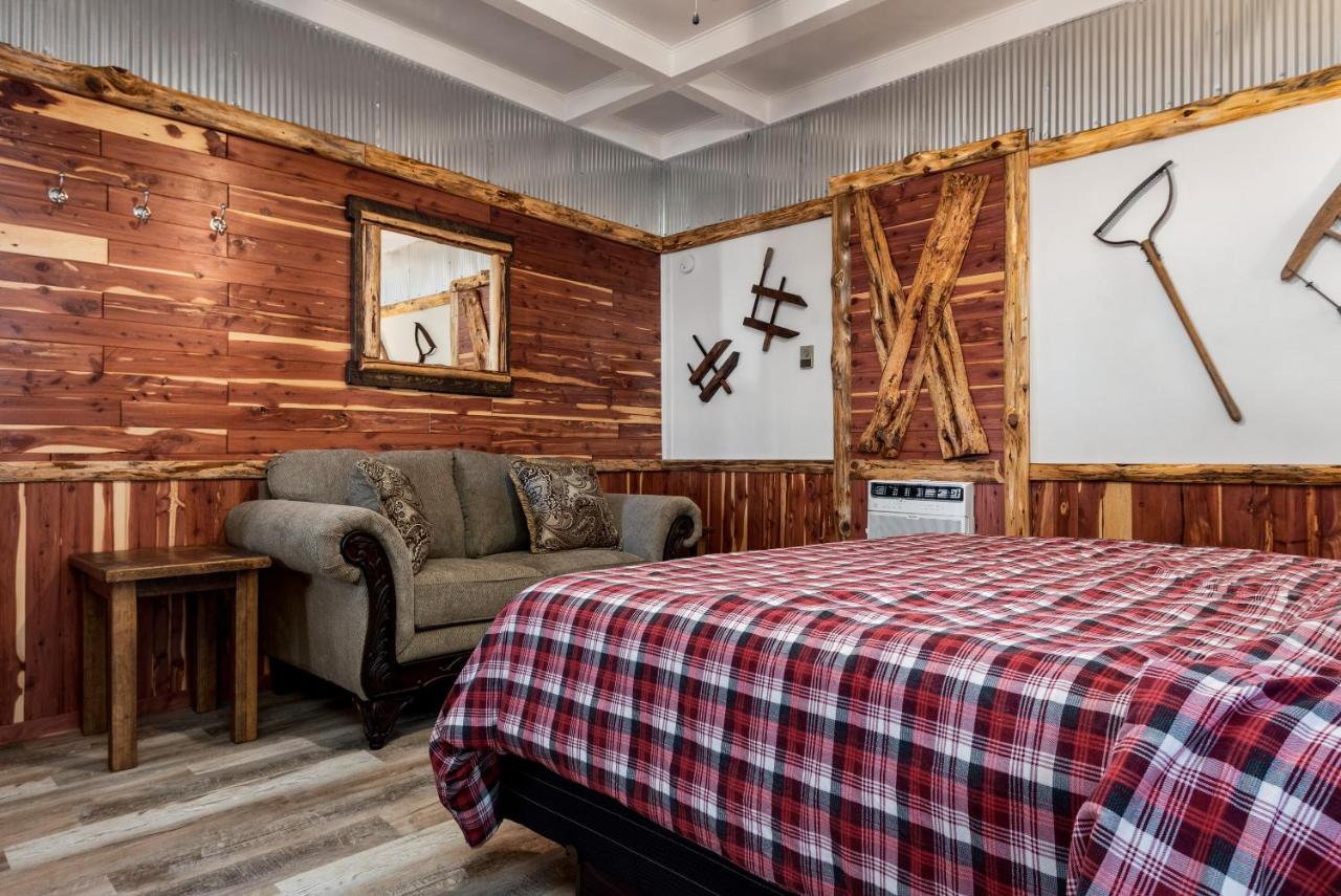 | Log Cabin Inn