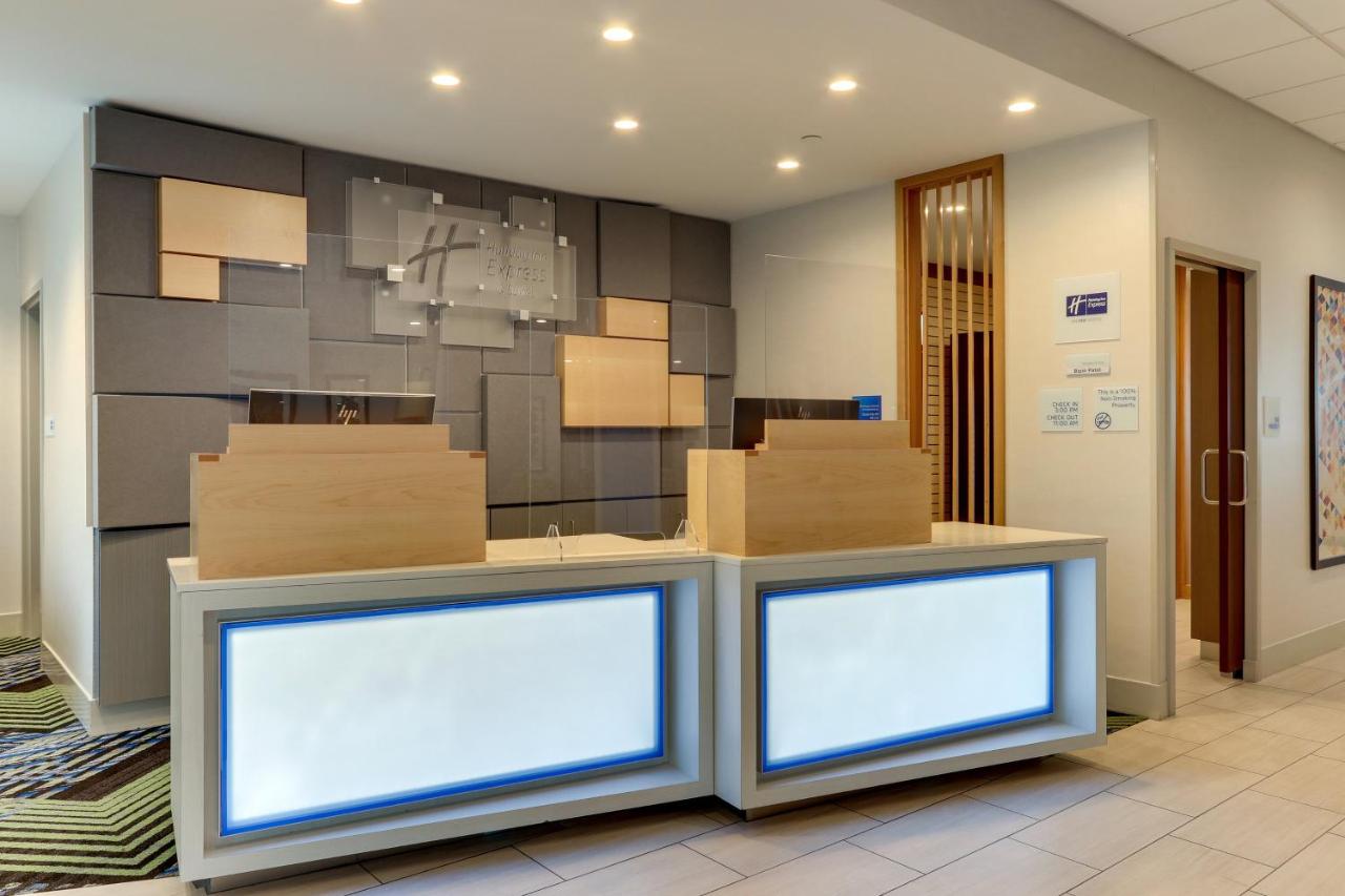 | Holiday Inn Express & Suites - Saugerties - Hudson Valley, an IHG Hotel