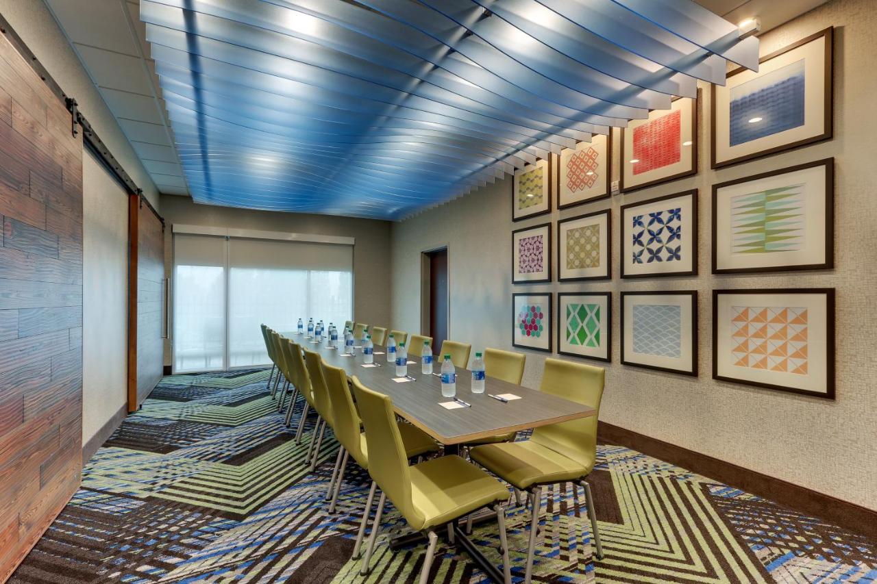 | Holiday Inn Express & Suites - Saugerties - Hudson Valley, an IHG Hotel