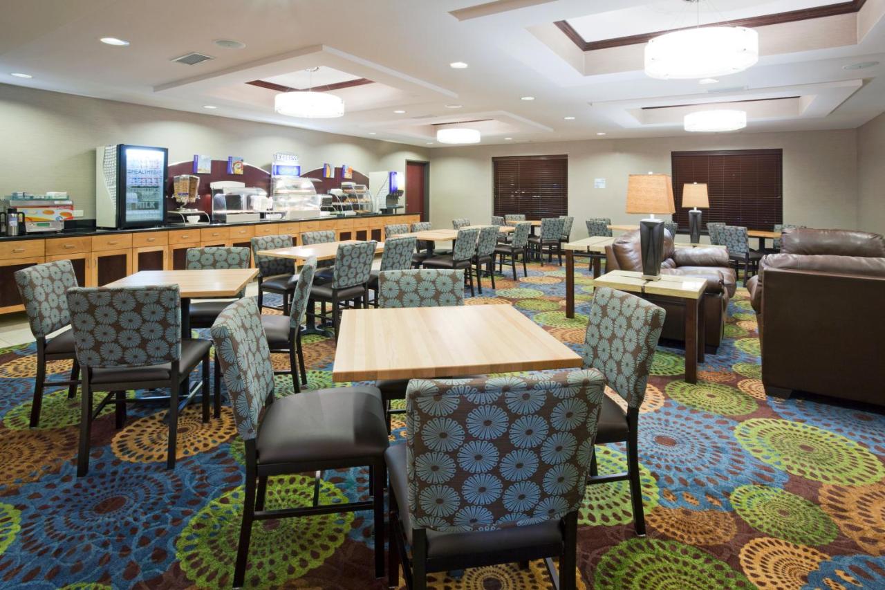  | Holiday Inn Express & Suites Rochester West Medical Center