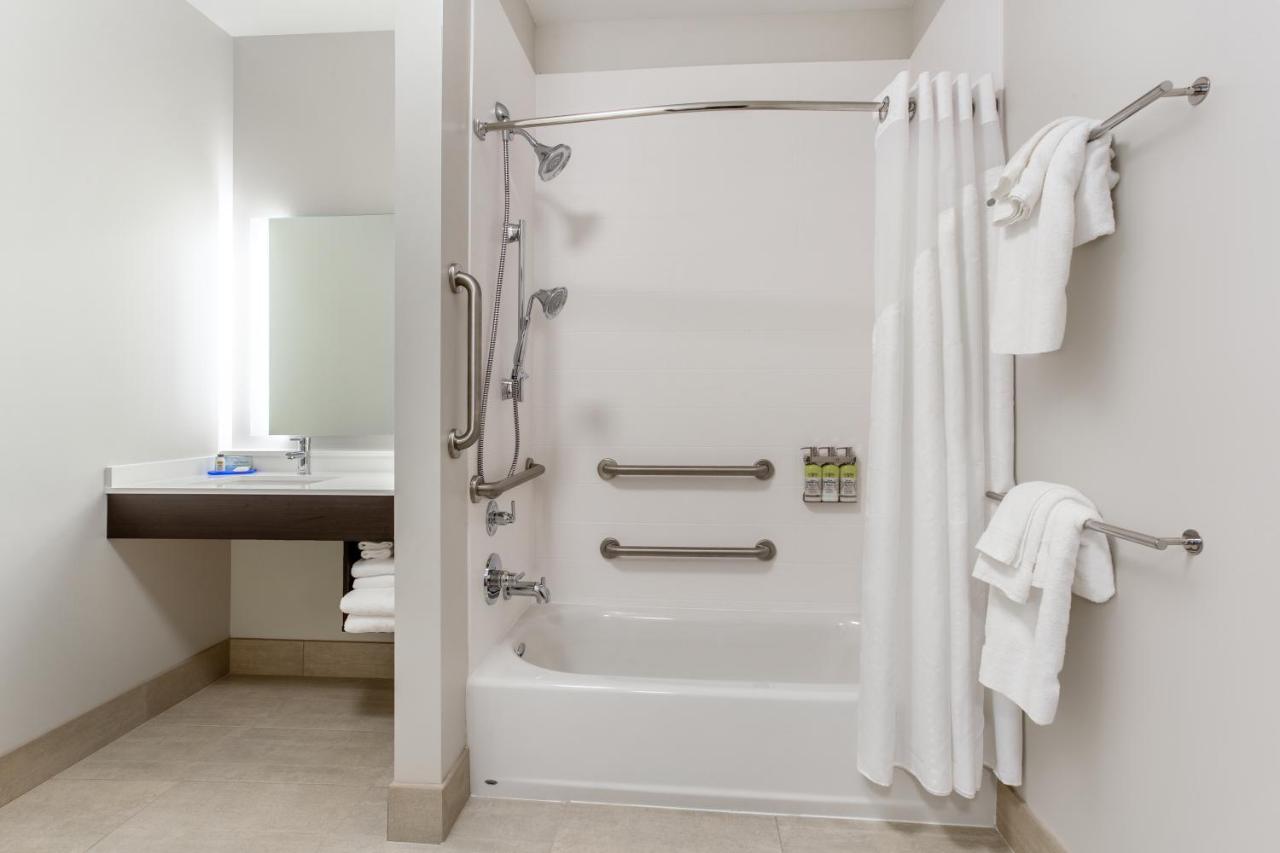 Two-Bedroom Suite - Mobility Accessible Tub at Holiday Inn Express & Suites Ottawa by IHG