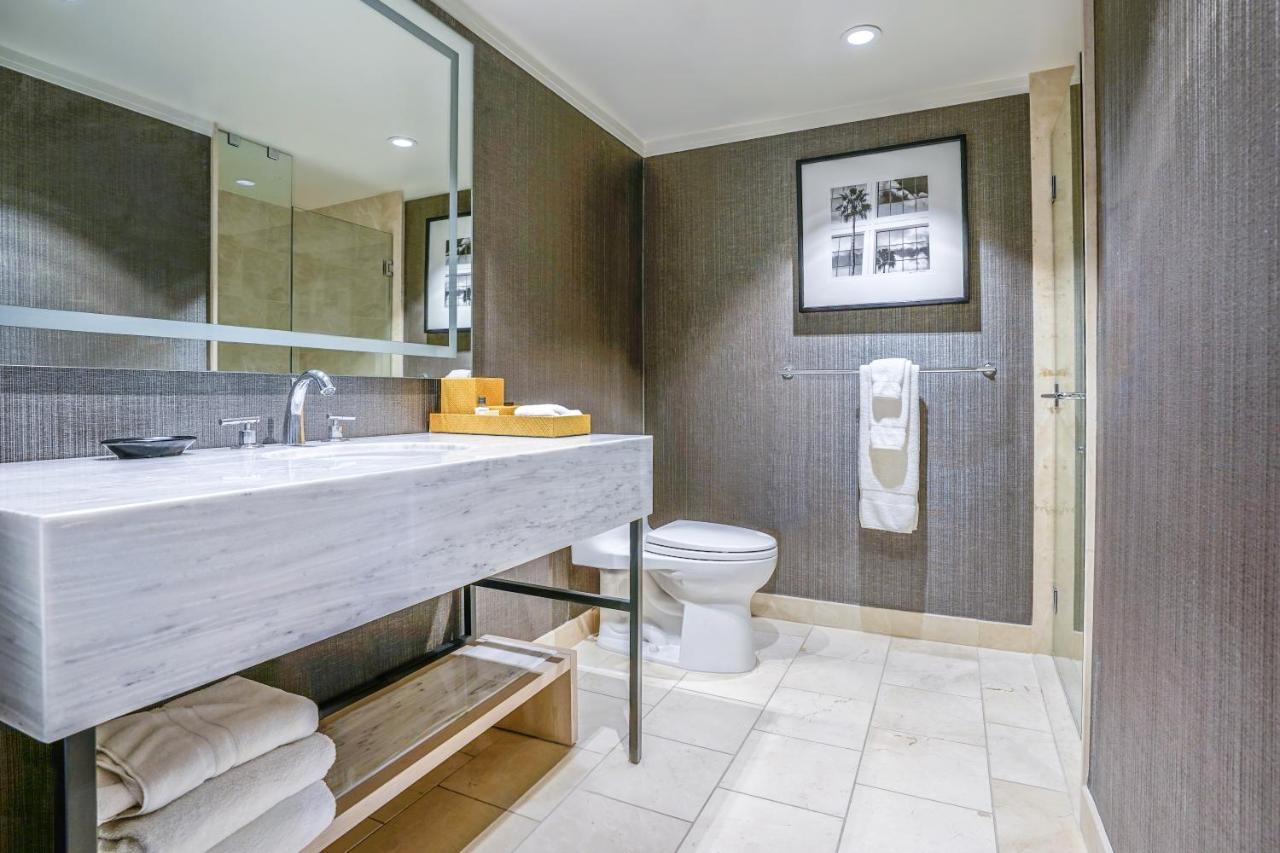 Superior One-Bedroom Suite at Hotel Amarano Burbank