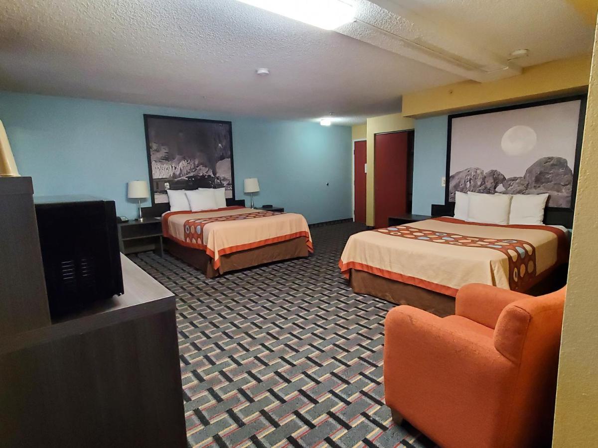  | Super 8 by Wyndham Henderson North East Denver