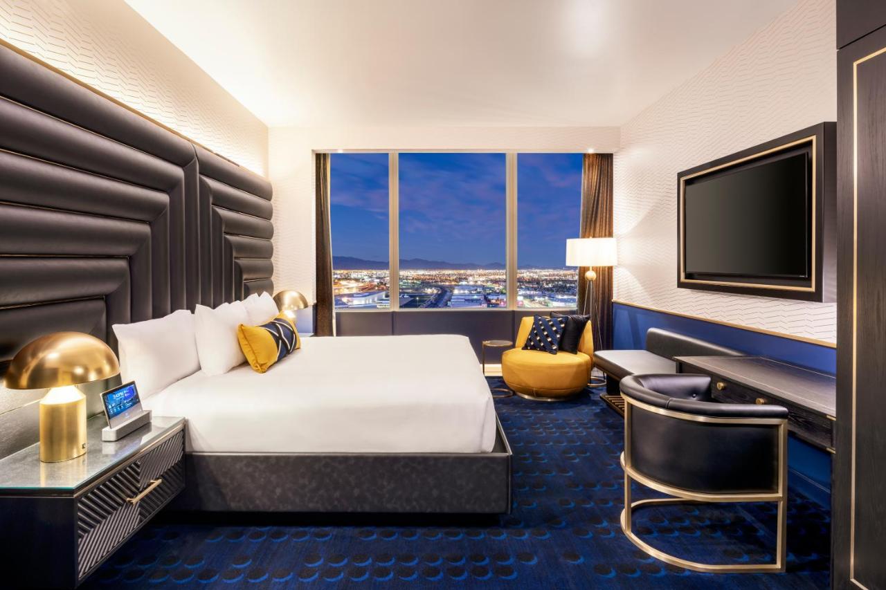 Circa Suite at Circa Resort & Casino – Adults Only