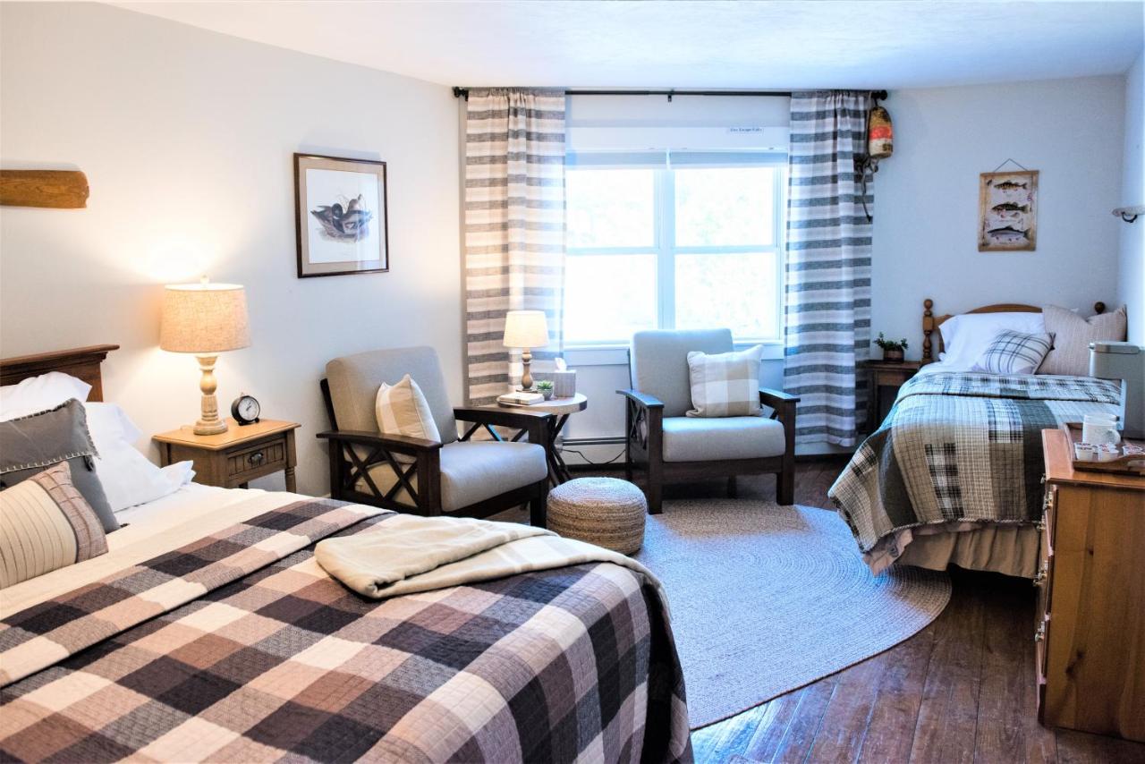 | Inn on Golden Pond