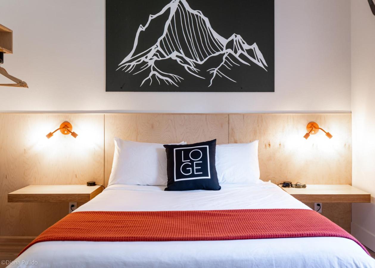 Standard Queen Room at LOGE Leavenworth Downtown