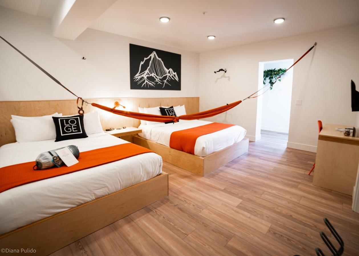 Queen Room with Two Double Beds at LOGE Leavenworth Downtown