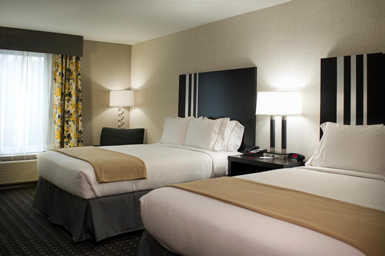 Queen Suite - Mobility Access Roll in Shower- Non-Smoking at Holiday Inn Express & Suites Madison Central by IHG