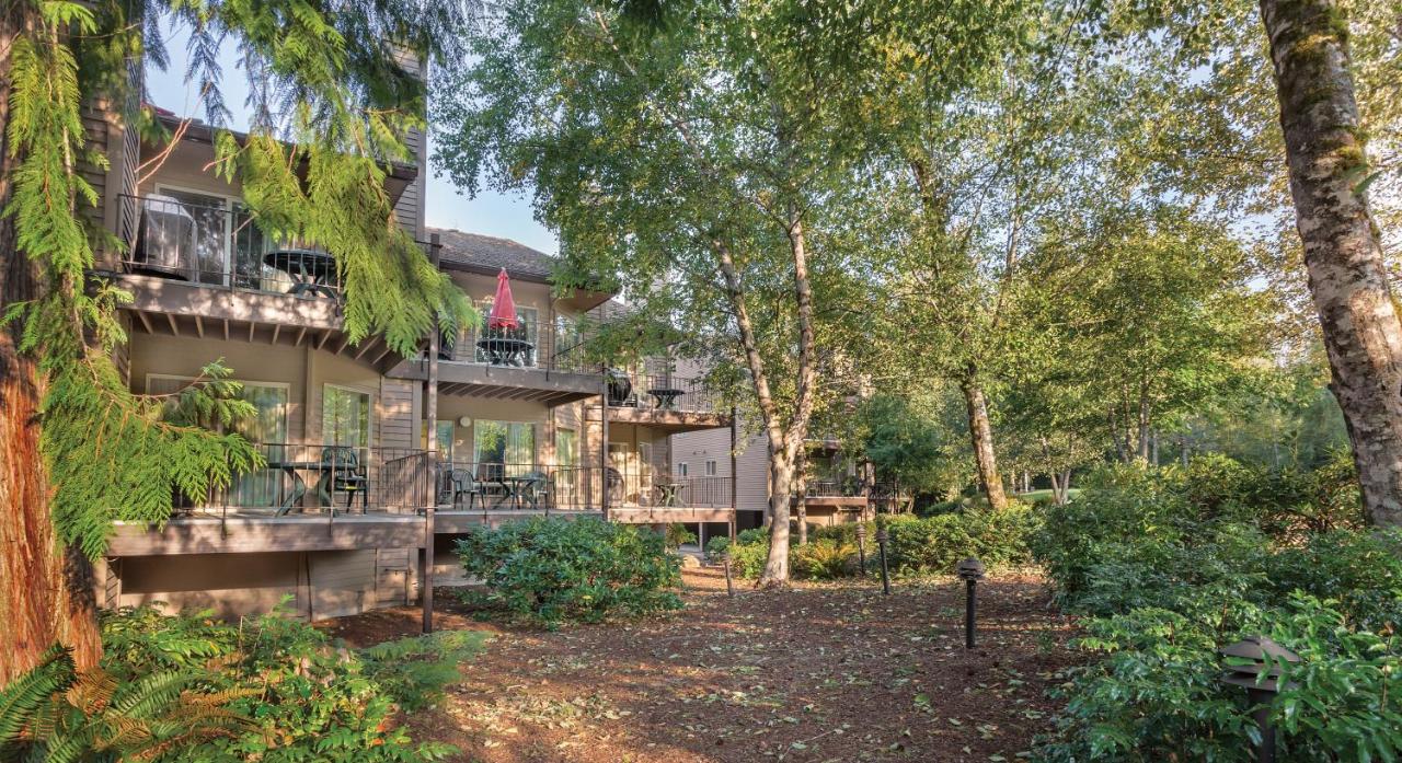 | Whispering Woods Resort, a VRI resort