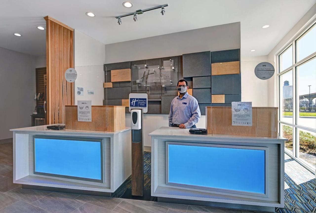 | Holiday Inn Express & Suites Memorial – CityCentre, an IHG Hotel