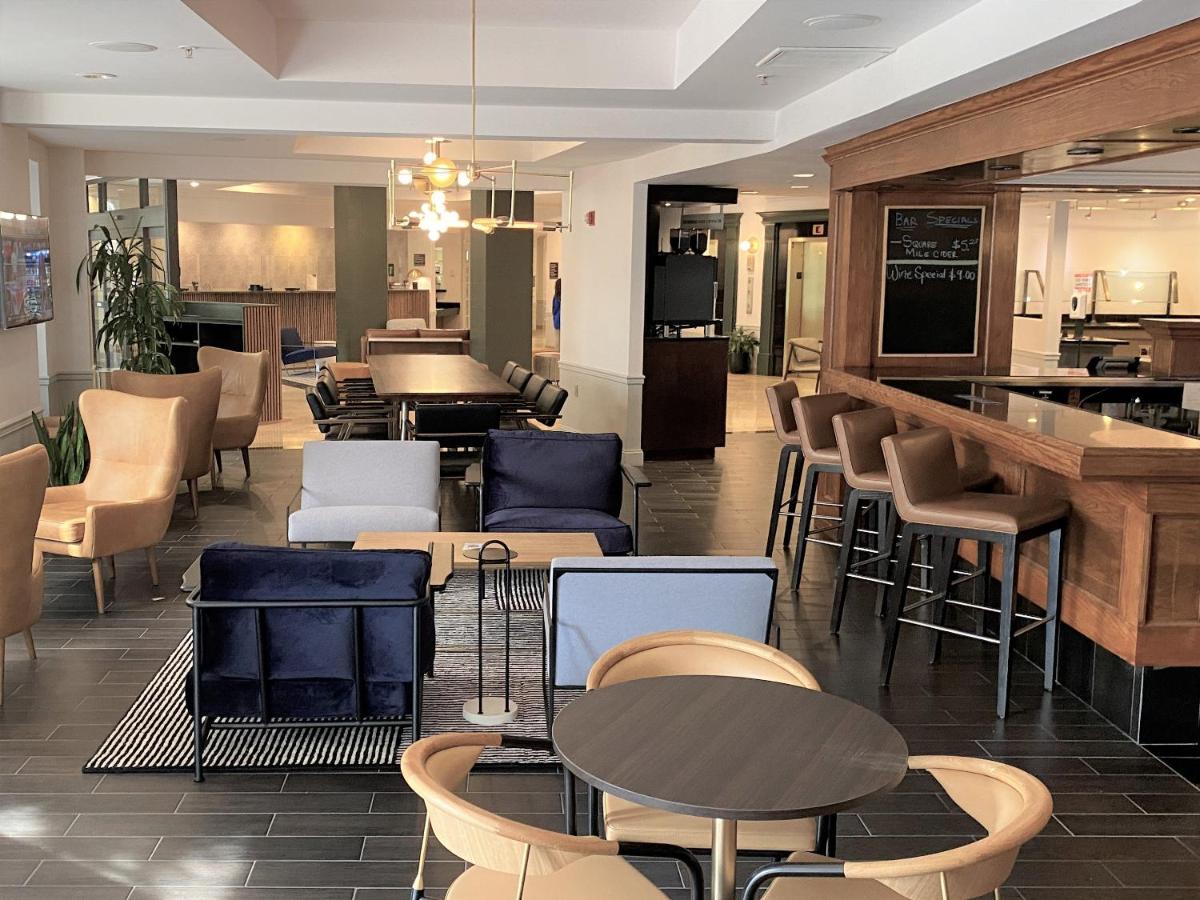 | Crowne Plaza Portland Downtown Convention Center, an IHG Hotel