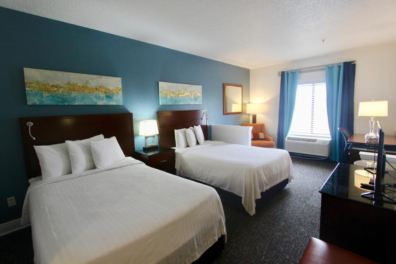 Economy Double Room - Second Level at Hotel Pensacola