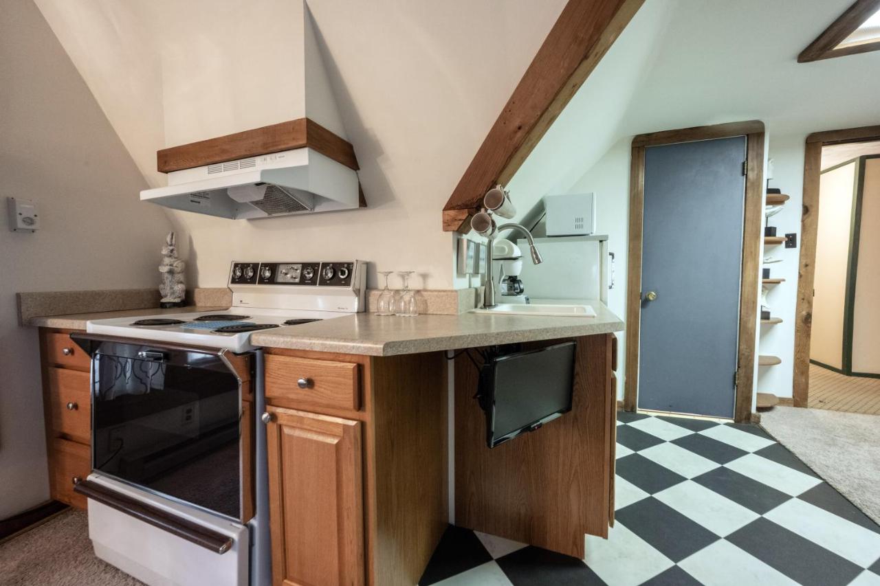| Stone Soup Inn