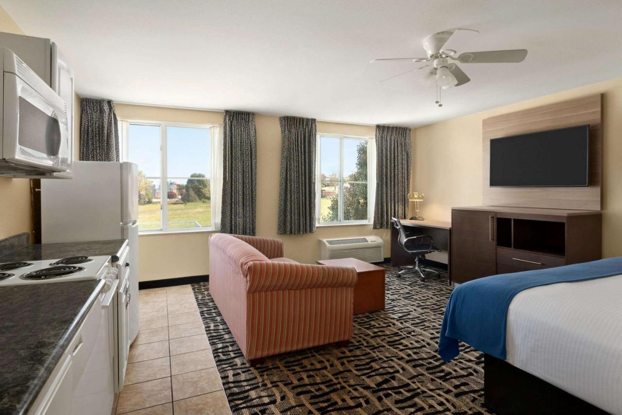| Baymont by Wyndham Ft. Leonard/Saint Robert
