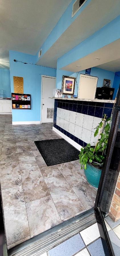 | Regency Travel Inn