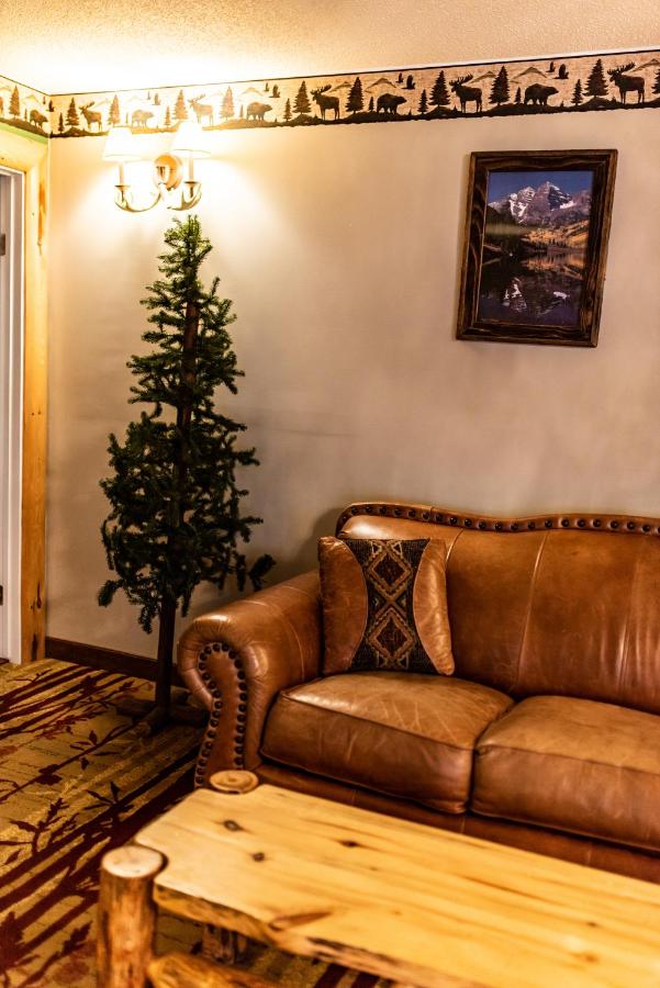  | Gateway Inn and Suites