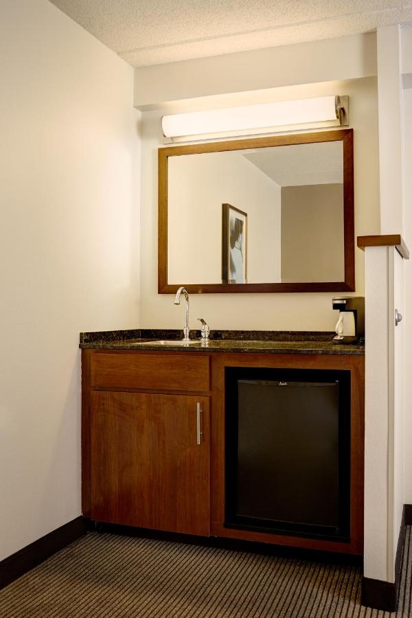 High Floor King with Sofa Bed at Hyatt Place Phoenix -North