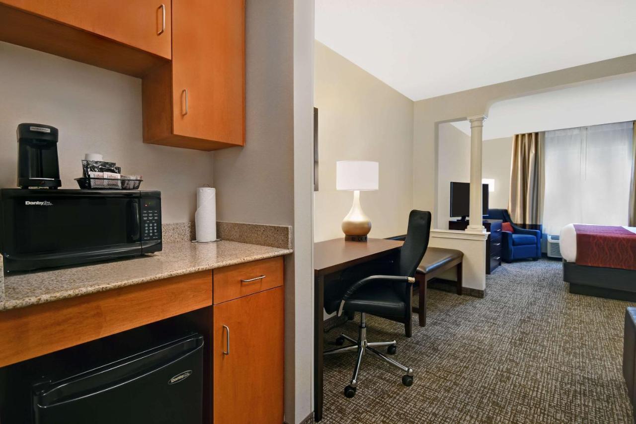 | Comfort Inn & Suites Wilton