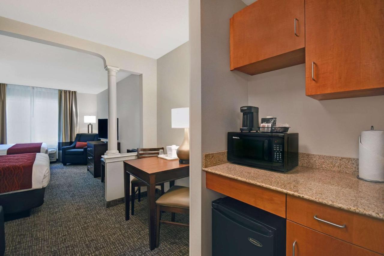 | Comfort Inn & Suites Wilton