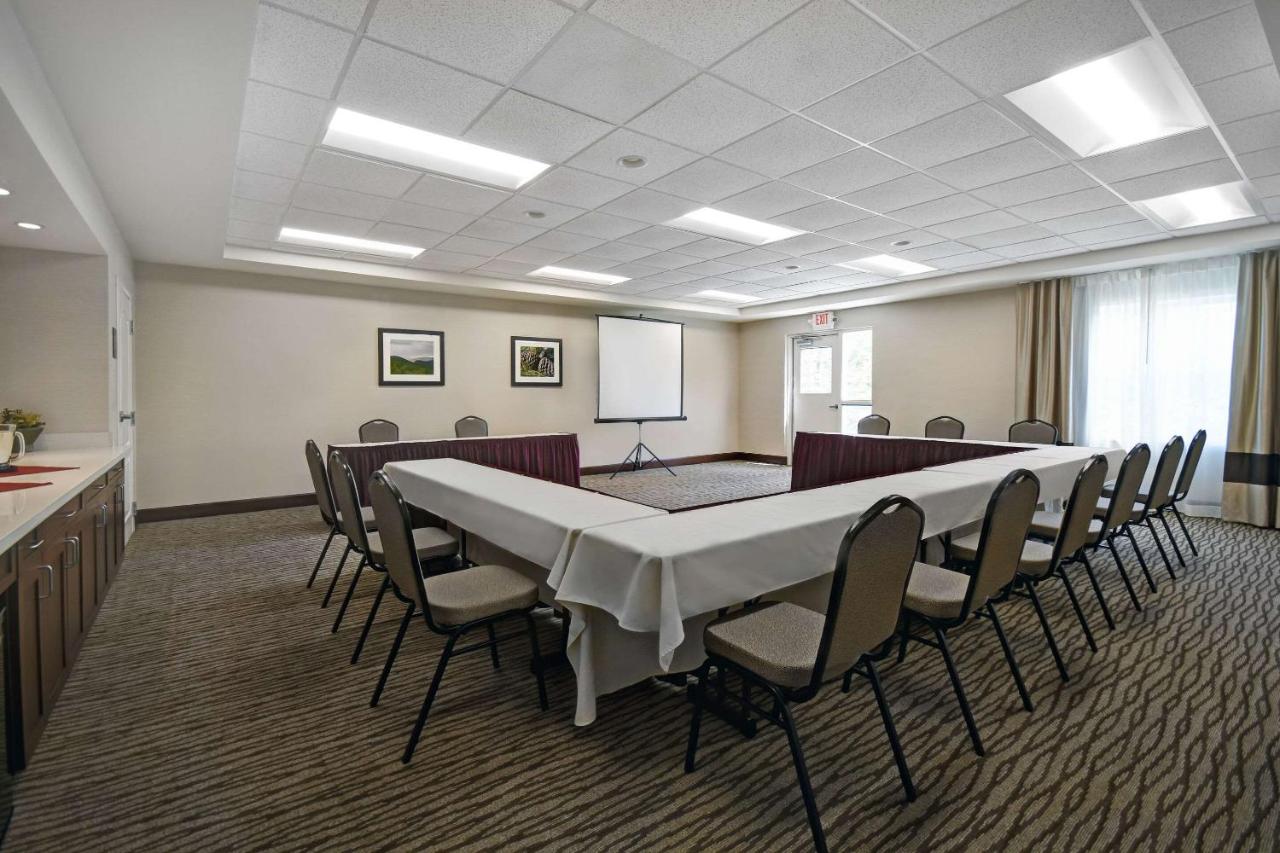 | Comfort Inn & Suites Wilton
