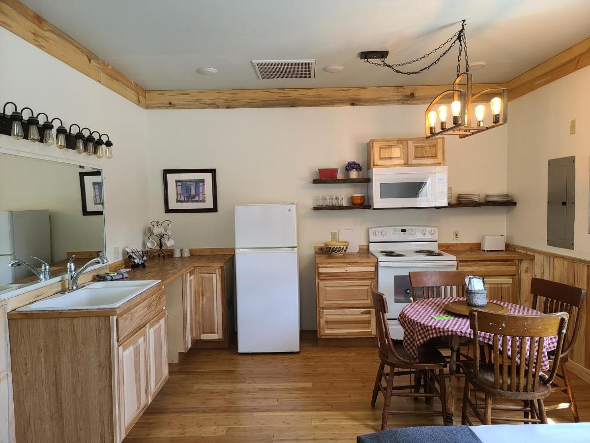 | Mrs. Anderson's Lodging