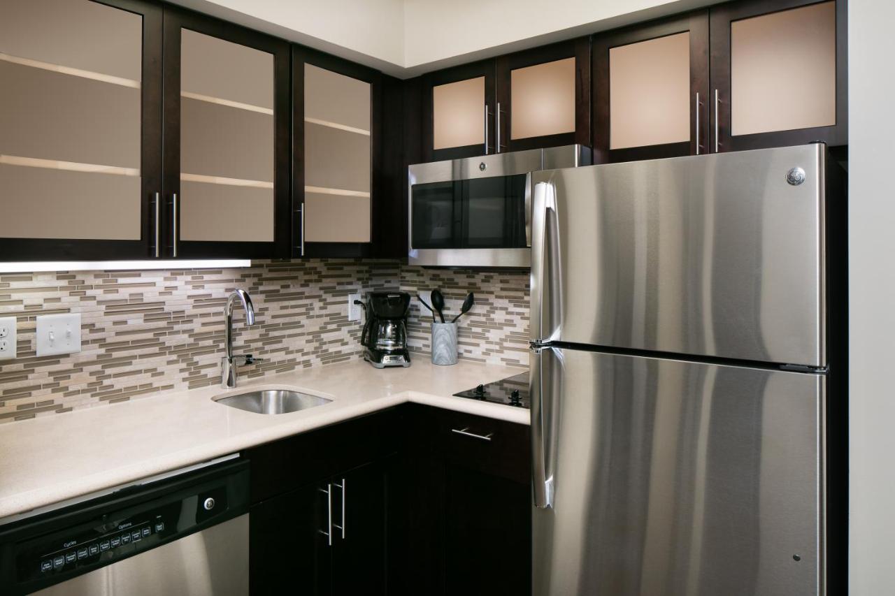  | Staybridge Suites Des Moines Downtown