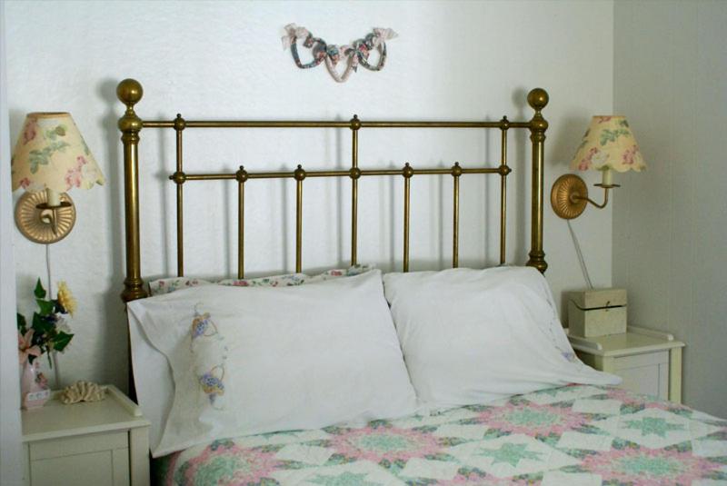 | Trailside Inn Bed and Breakfast