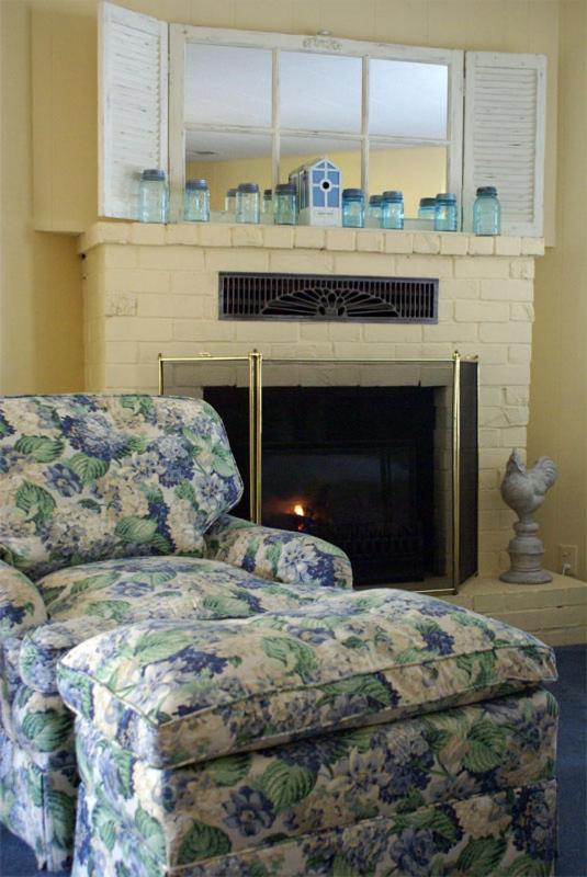 | Trailside Inn Bed and Breakfast