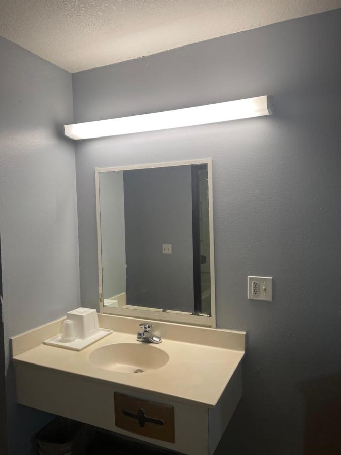  | TROYINN&SUITES