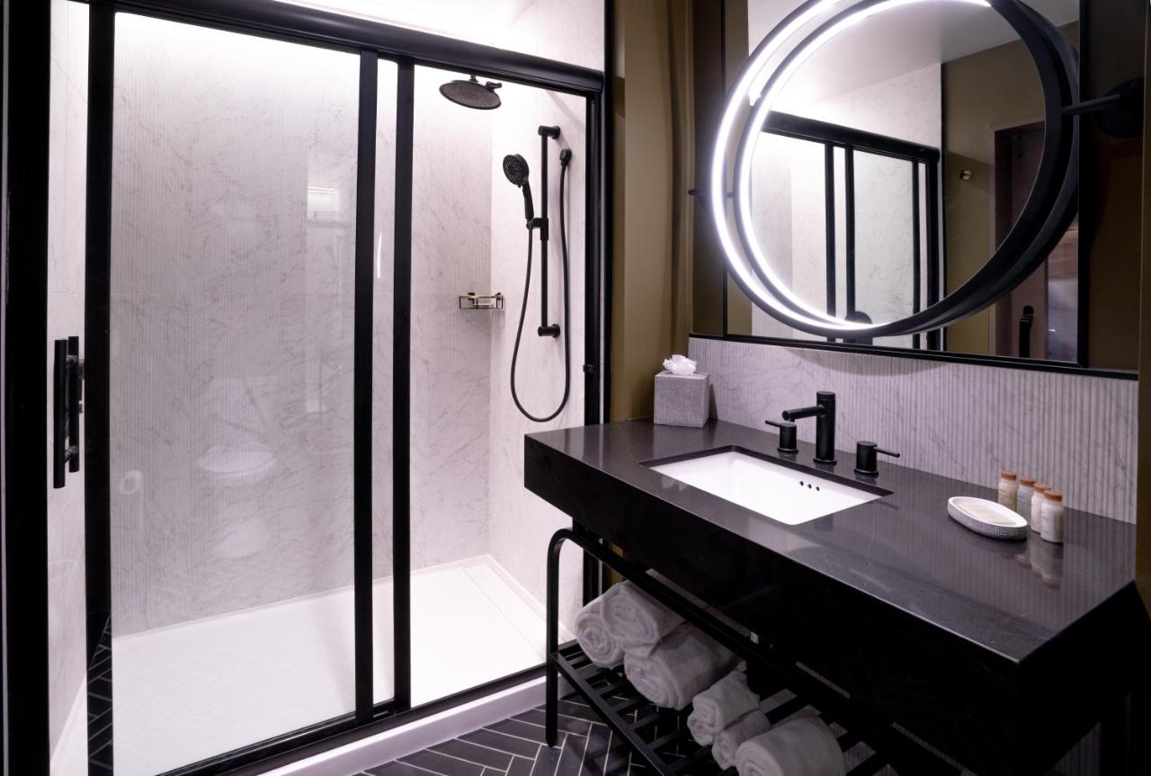 Premium Queen Room with Two Queen Beds and Rapids View at Hotel Indigo Columbus at Riverfront Place by IHG