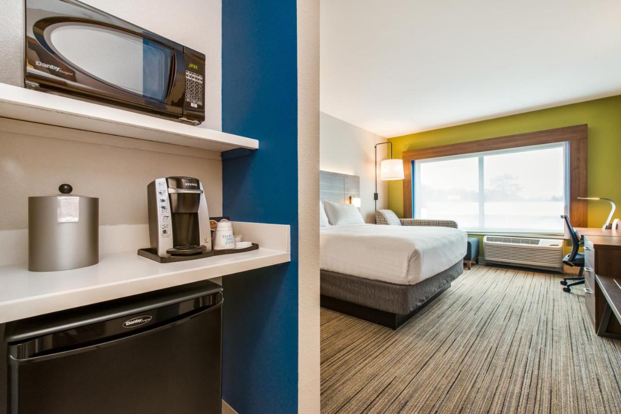  | Holiday Inn Express & Suites Carrollton West, an IHG Hotel