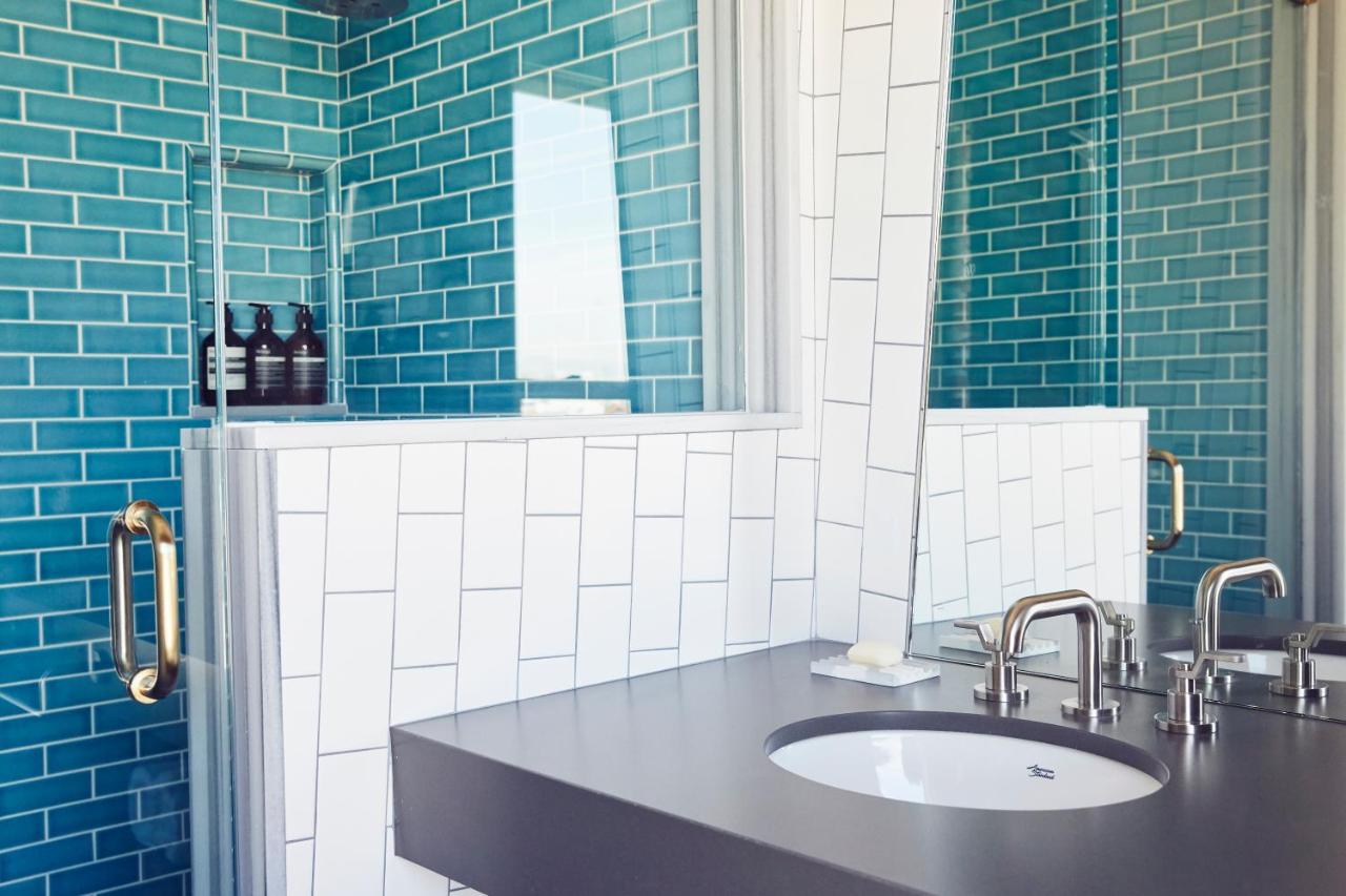 | Venice V Hotel