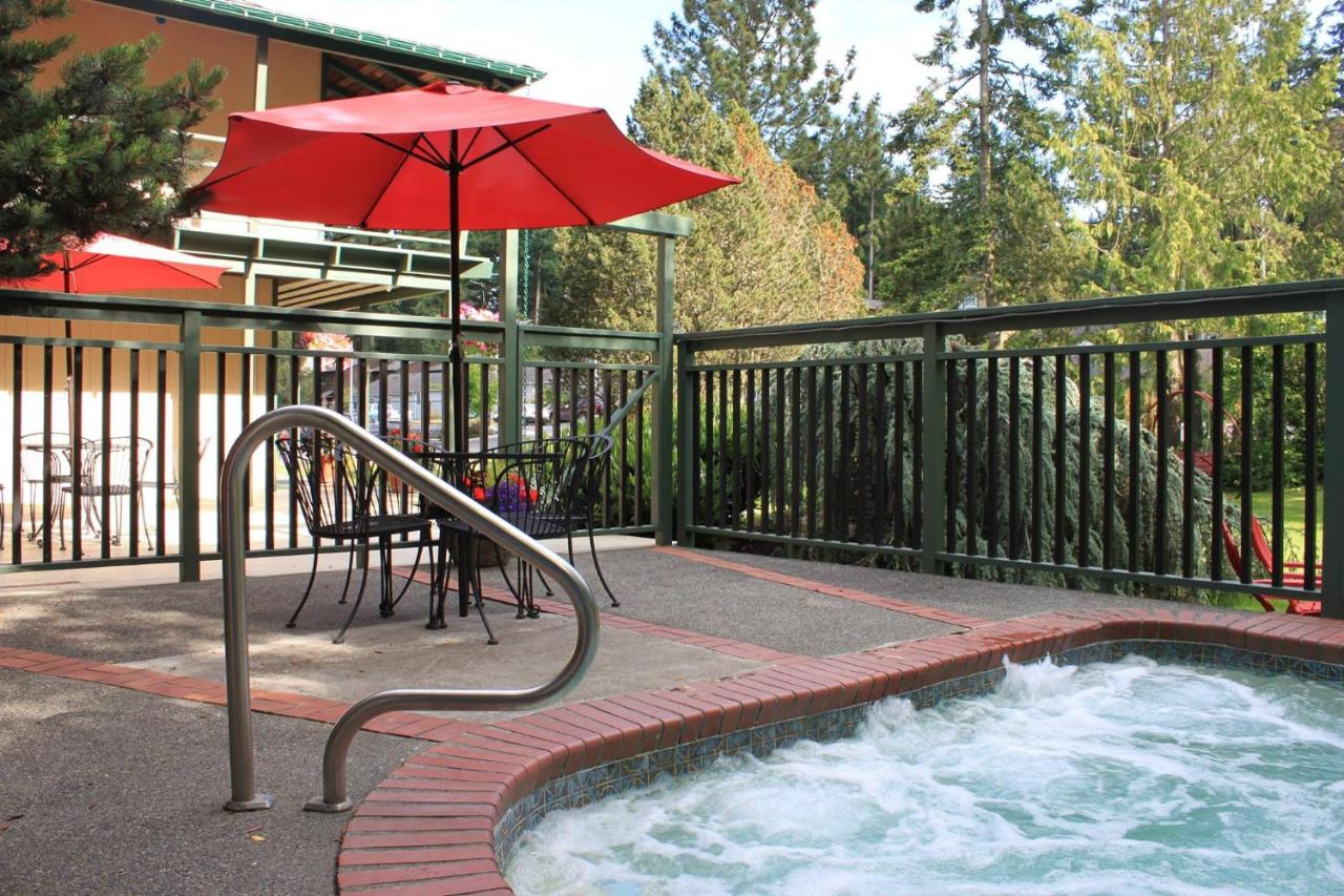 | Discovery Inn