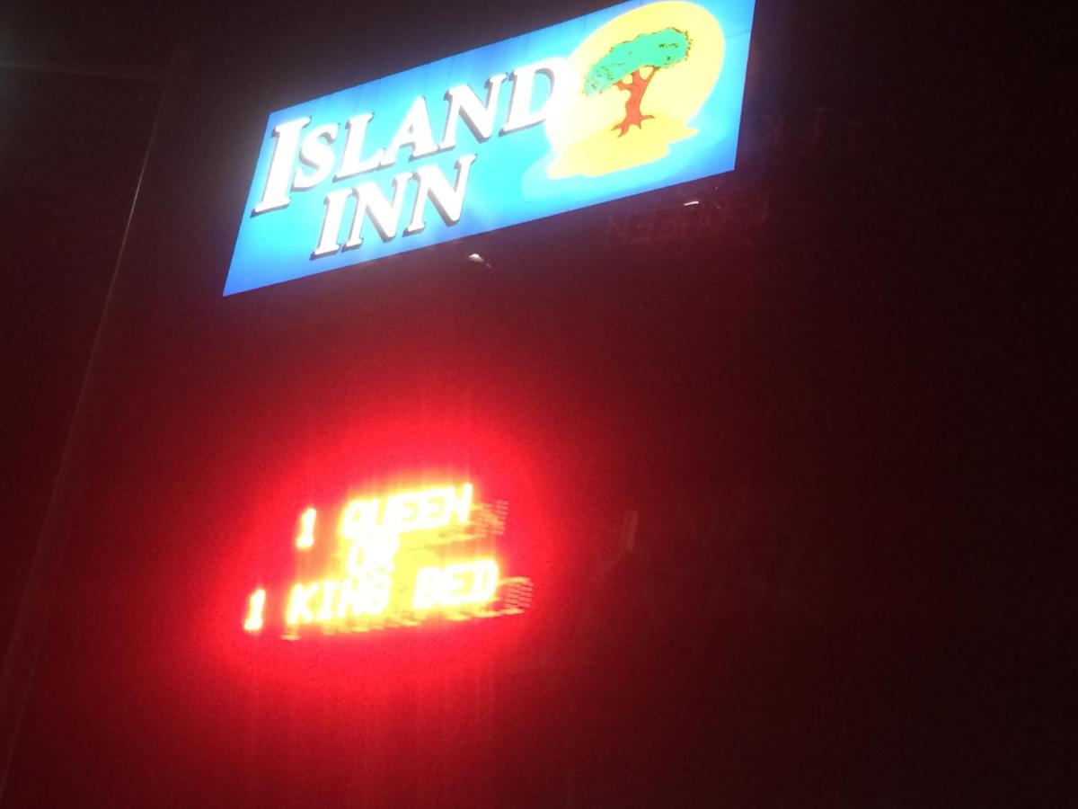  | Island Inn