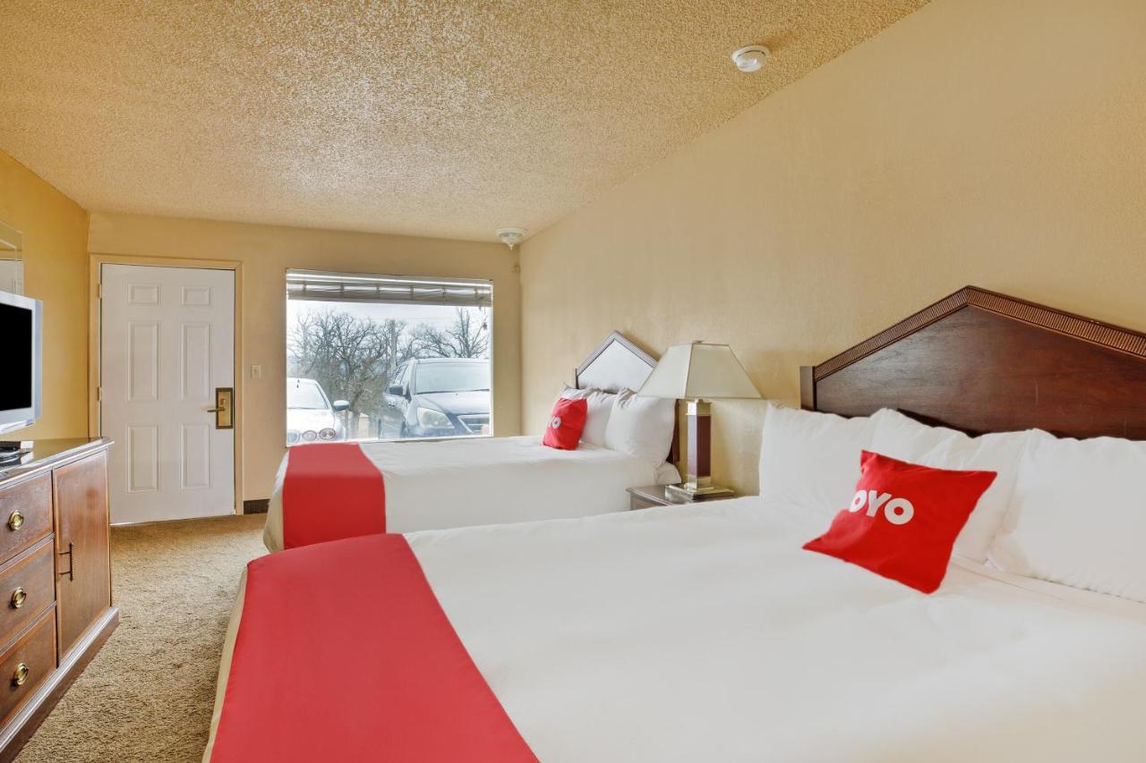 | OYO Hotel Branson MO-165
