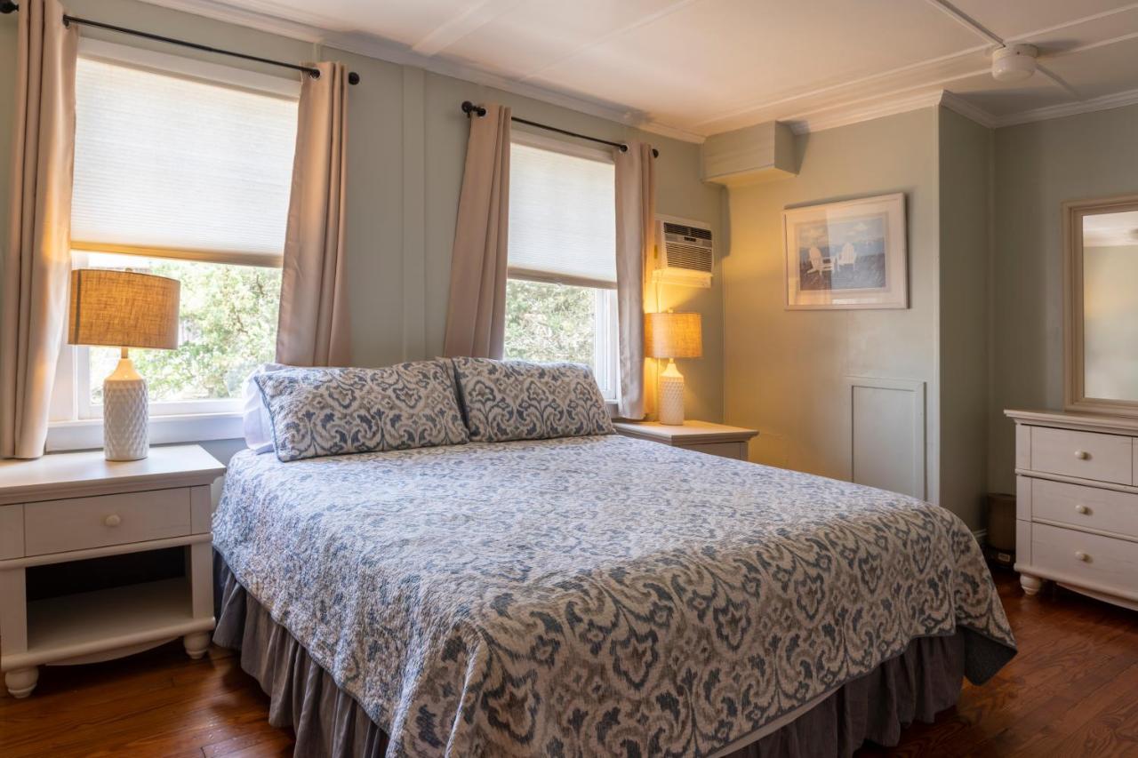 Suite at Blackbeard's Lodge