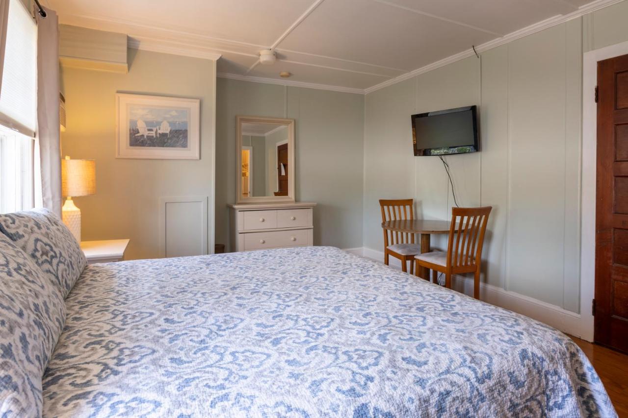 Suite at Blackbeard's Lodge