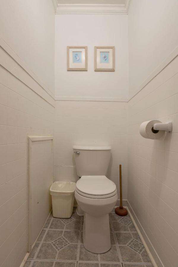 Deluxe Double Studio at Blackbeard's Lodge