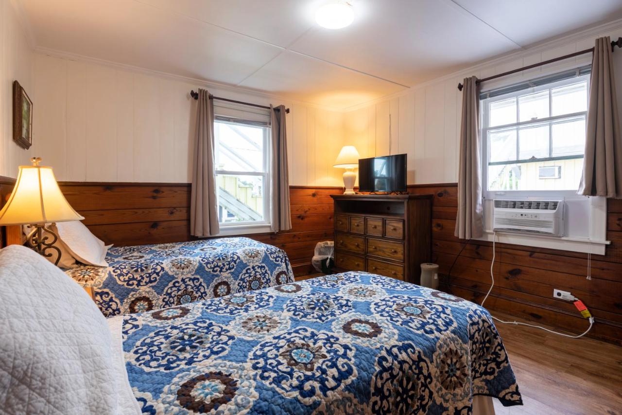Deluxe Double Studio at Blackbeard's Lodge