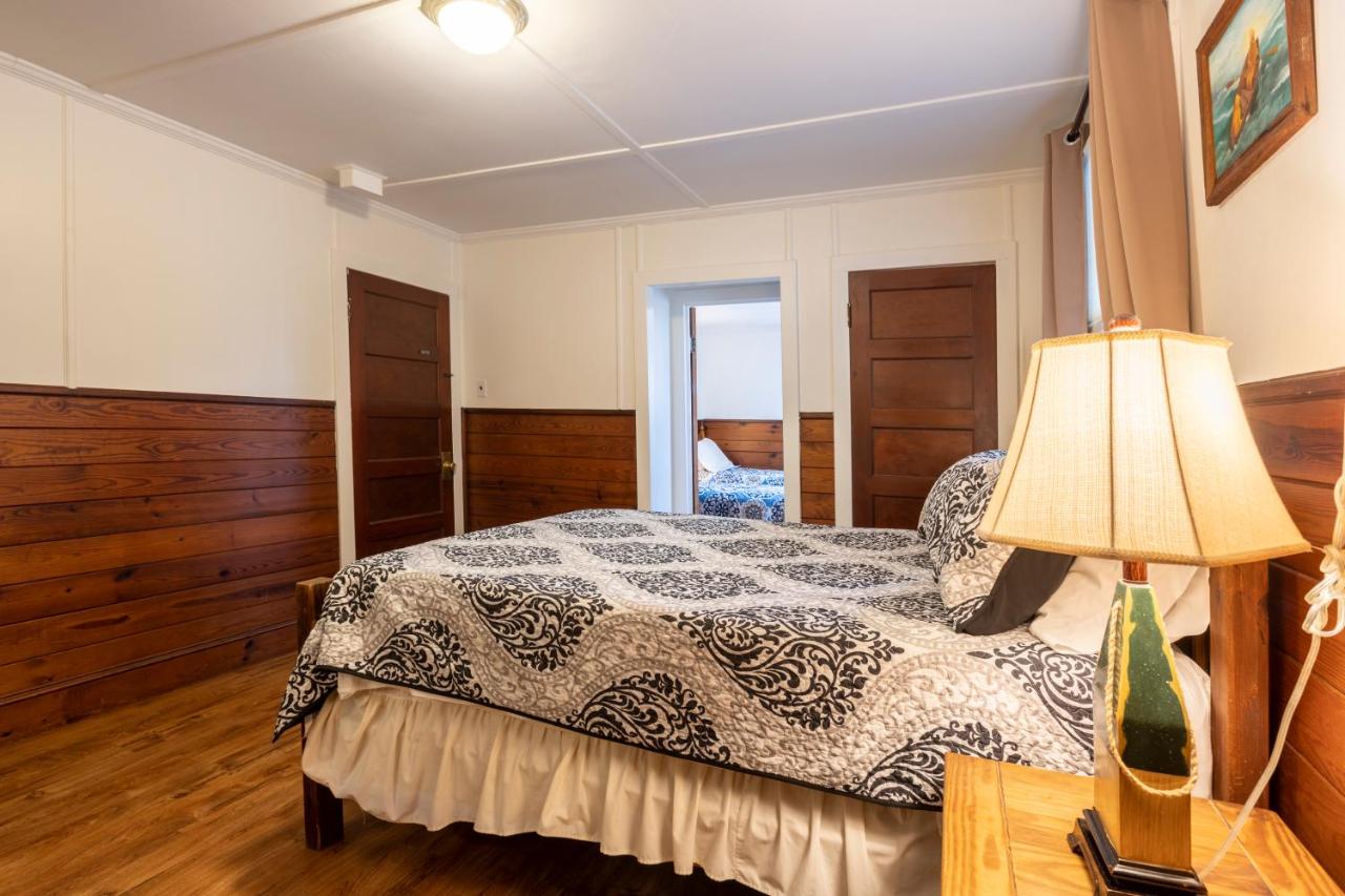 Deluxe Double Studio at Blackbeard's Lodge