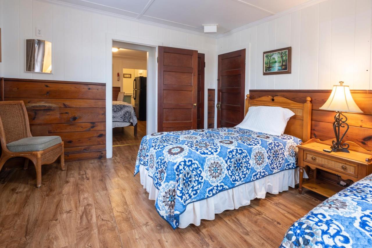 Deluxe Double Studio at Blackbeard's Lodge