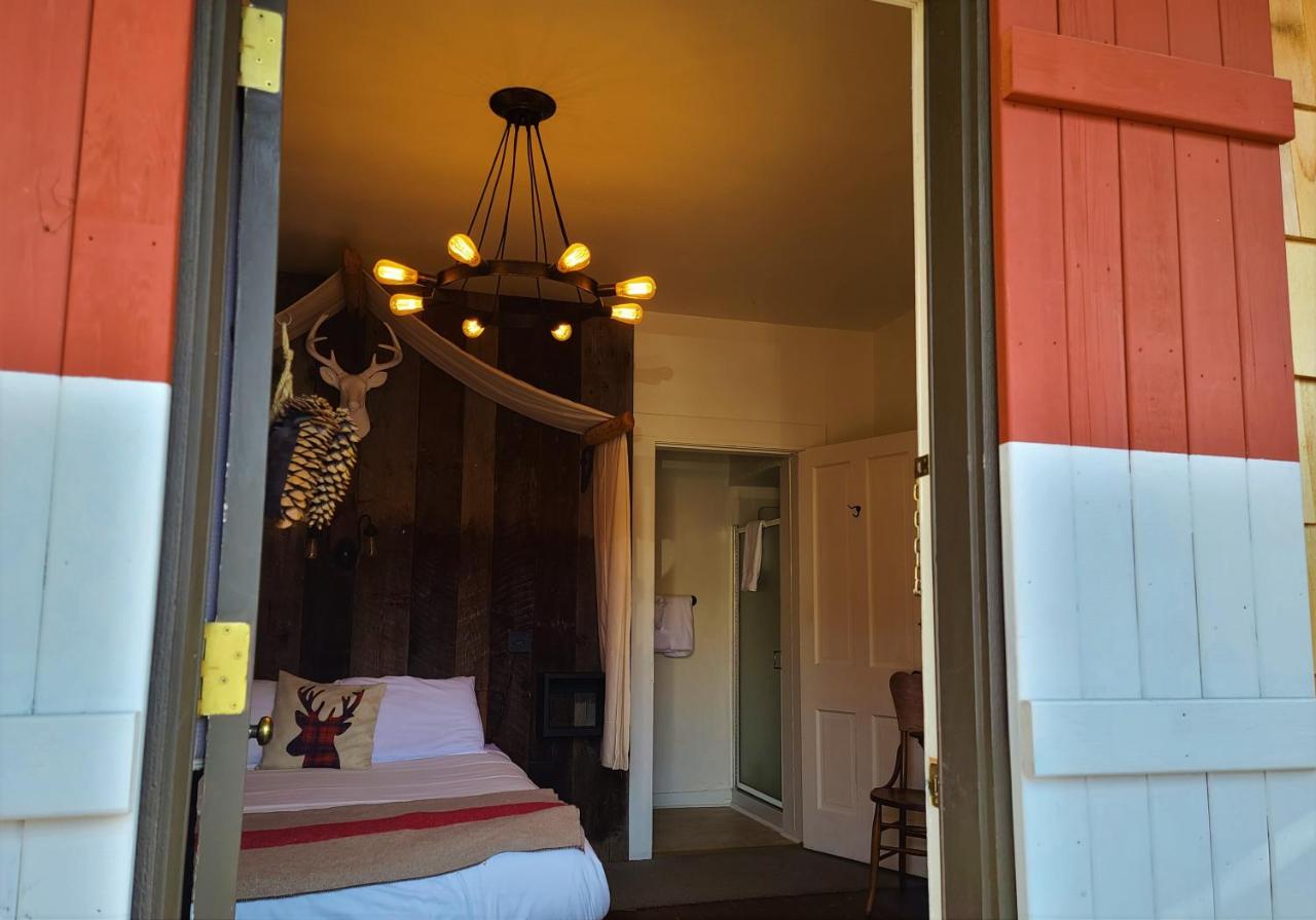 | Mrs. Anderson's Lodging