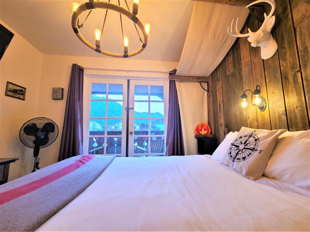 | Mrs. Anderson's Lodging