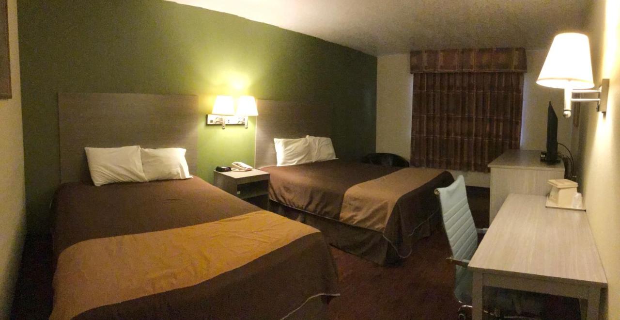Queen Room with Two Queen Beds - Non-Smoking at Rodeway Inn Moriarty