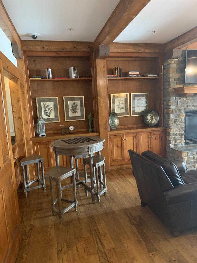 | Highland House 207 Slopeside, Village Area, Ski in out